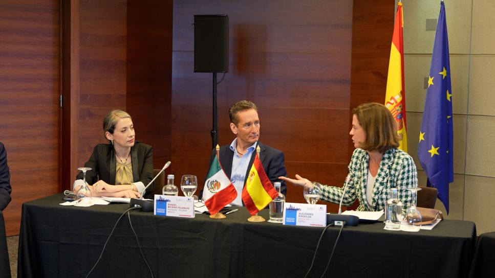 AK Felaban.00_00_10_11.Imagen fija001