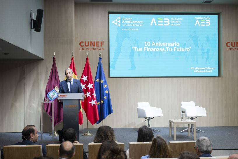 ANIV_TUS_FINANZAS_015